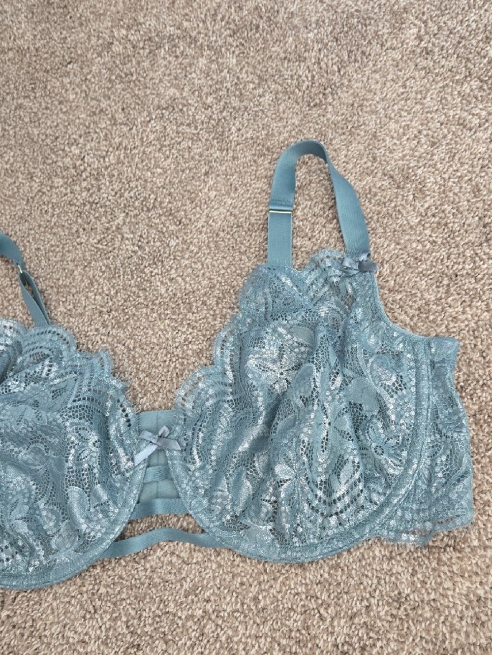 Cacique IntimatesFoiled Lace Unlined Balconette Bra Size 40DDD - Picture 3 of 5
